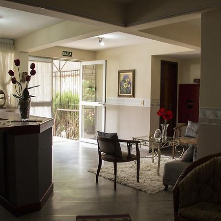 Residencial Vanessa Ξενοδοχείο Κουριτίμπα Εξωτερικό φωτογραφία