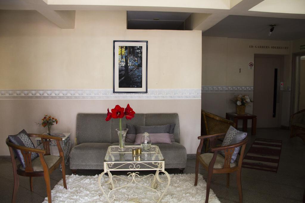 Residencial Vanessa Ξενοδοχείο Κουριτίμπα Εξωτερικό φωτογραφία