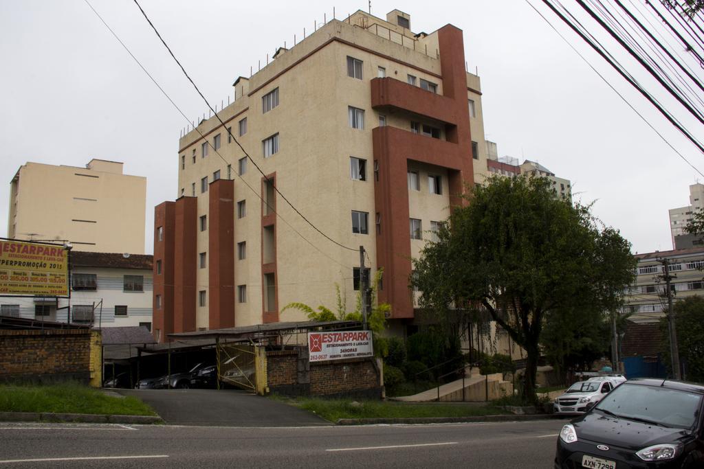 Residencial Vanessa Ξενοδοχείο Κουριτίμπα Εξωτερικό φωτογραφία